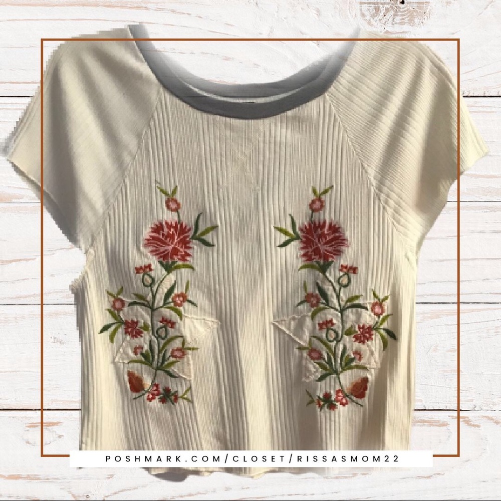 FREE PEOPLE Ivory Embroidered Crop Top Size Large